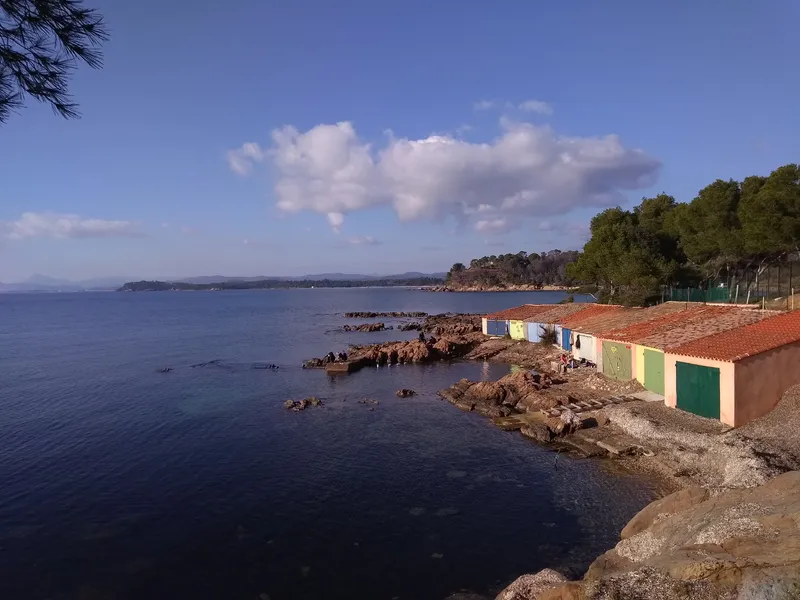 Fishermen's shelters at Cabasson